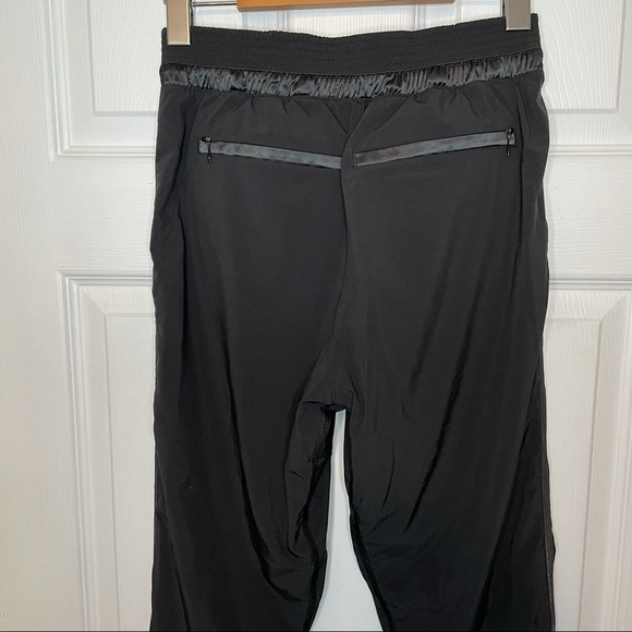 LULULEMON &go On The Go Jogger Black Trouser Joggers 4 - Picture 5 of 8